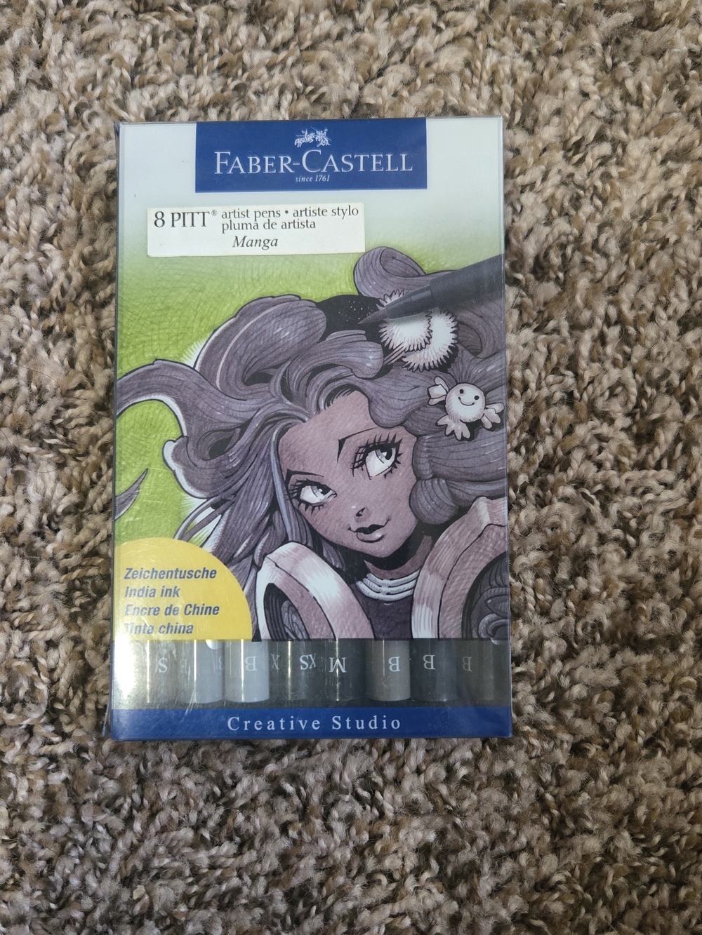 Faber-Castell 8 Pitt Artist Pens in black & gray